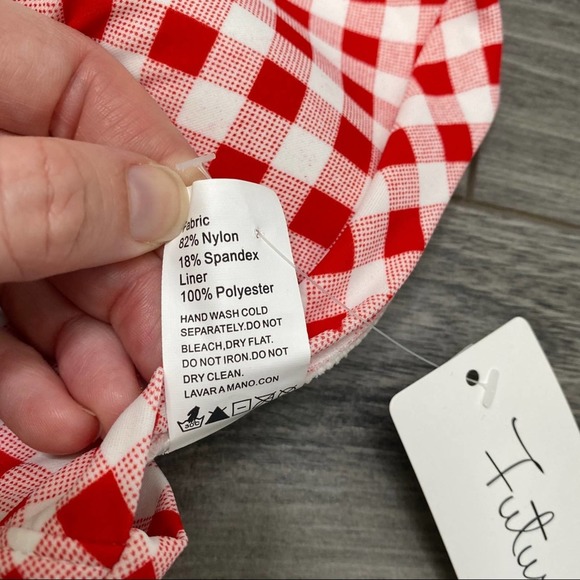 🌈 futurino NWT checkered padded bikini top - Picture 4 of 5